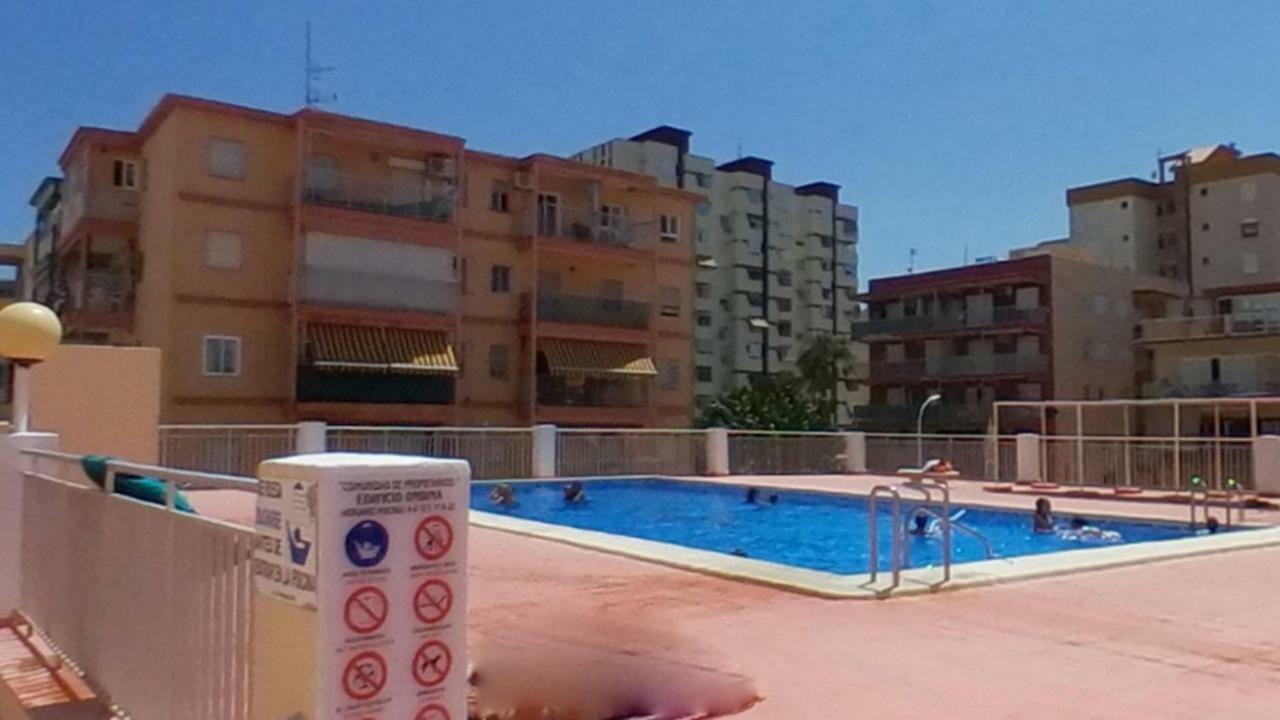 Magnificos Apartamentos Ondina En La Primera Linea De La Playa De Gandía Exterior foto